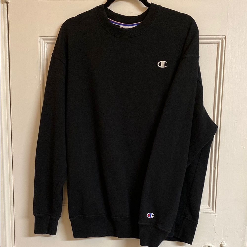 Champion women’s size x-large Black Crewneck Sweatshirt